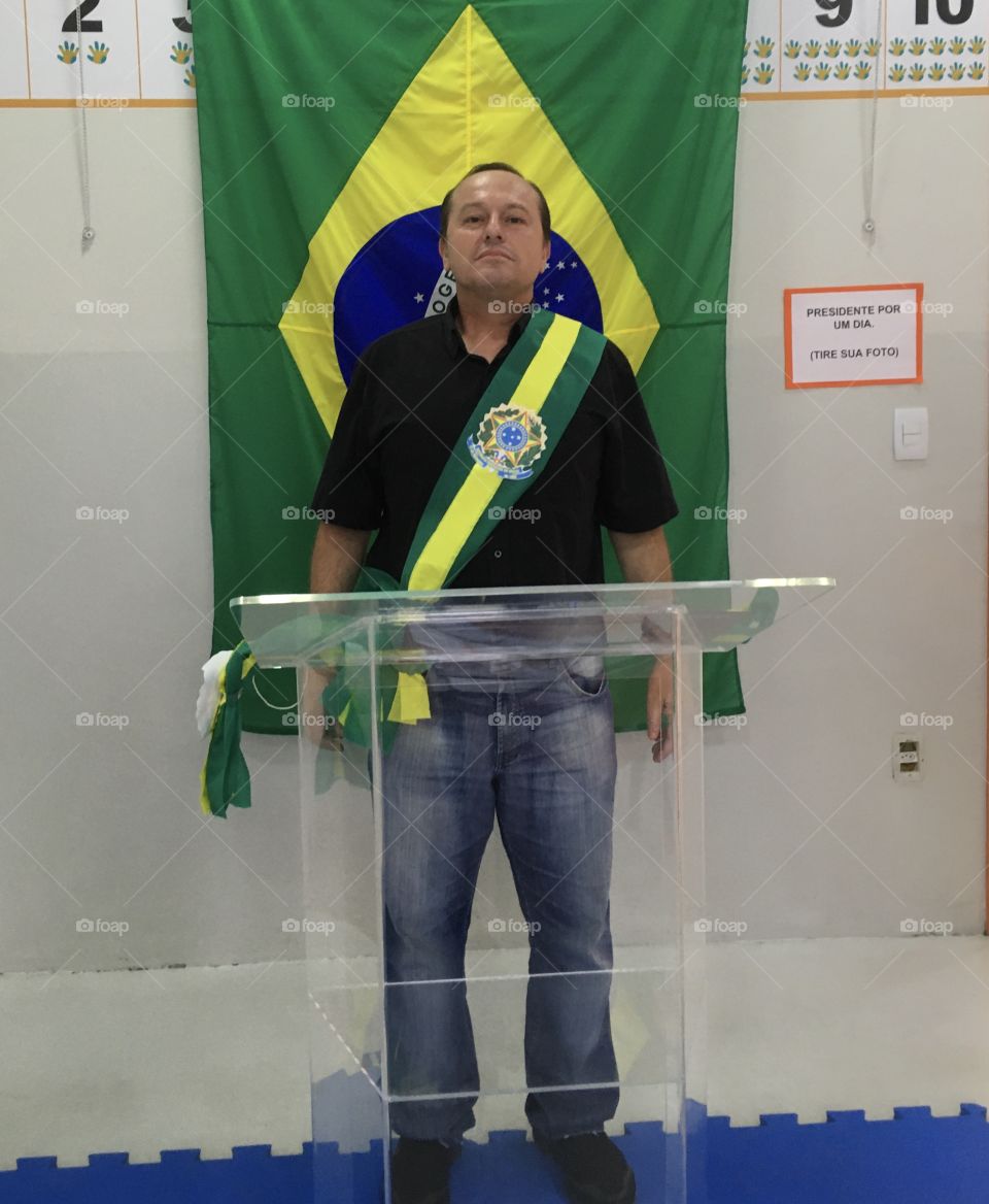 Neither Bolsonaro nor Lula!  Am I the new president of Brazil?  KK / Nem Bolsonaro, nem Lula! Sou eu o novo presidente do Brasil? Kk