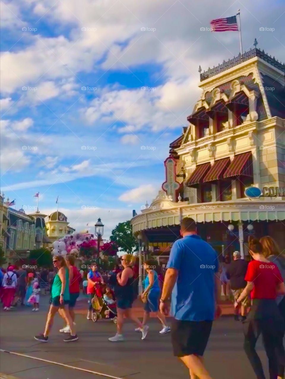 #day1 Everyday Disney World in Orlando Florida. I have been lost on Disney Properties consecutively since 4/3/19! You can find it on https://www.facebook.com/selsa.susanna or on IG SelsaCamacho YT SelsaSusanna • Magic Kingdom 4-3-19 Wednesday