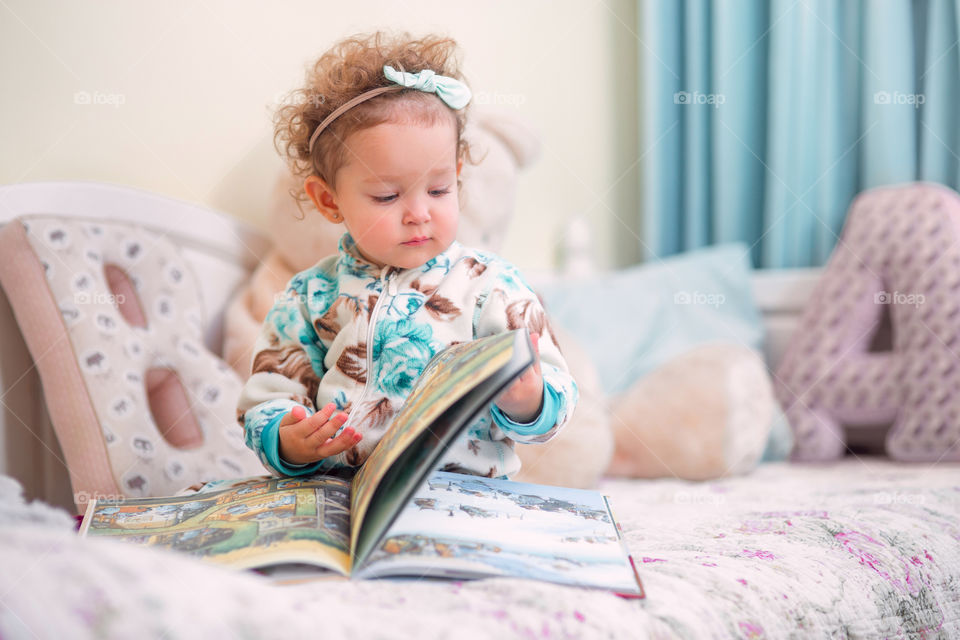 Child, Family, Bed, Indoors, Bedroom