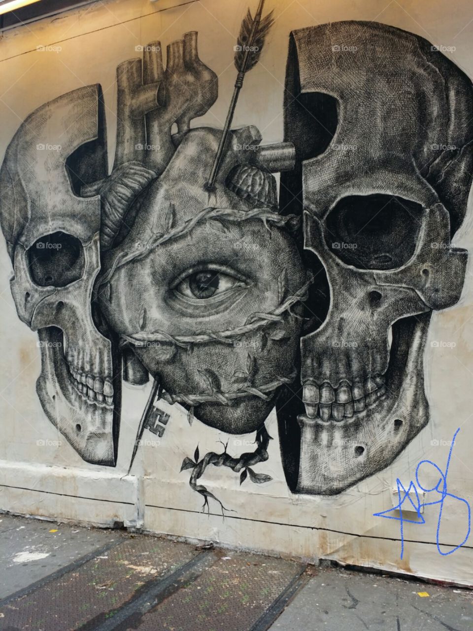 Skull Face NYC. NYC in NOHO/ SOHO walking by little boutiques