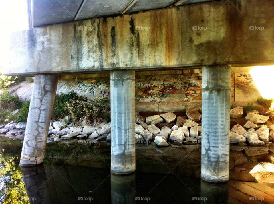 graffiti water bridge pillar by serenitykennedy