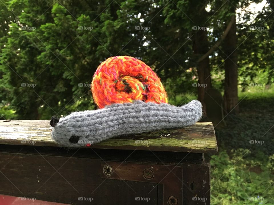 Knitted snail