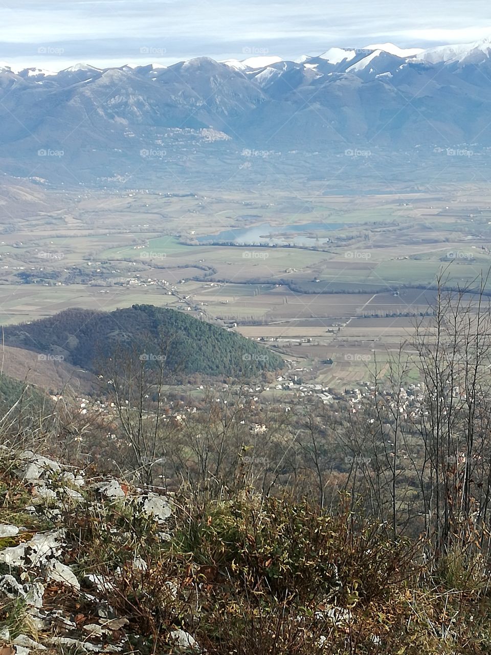 Plateau between two mountains