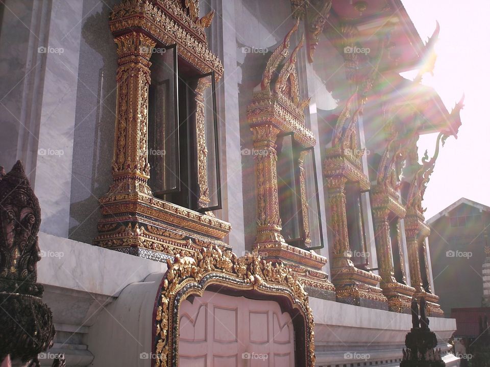 A lovely view of the sun shining down on the Palace in Bangkok 