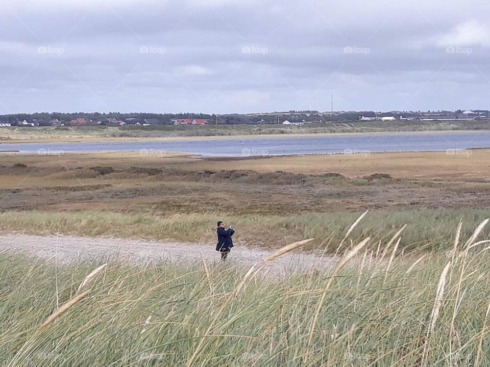 take photo of a photographer