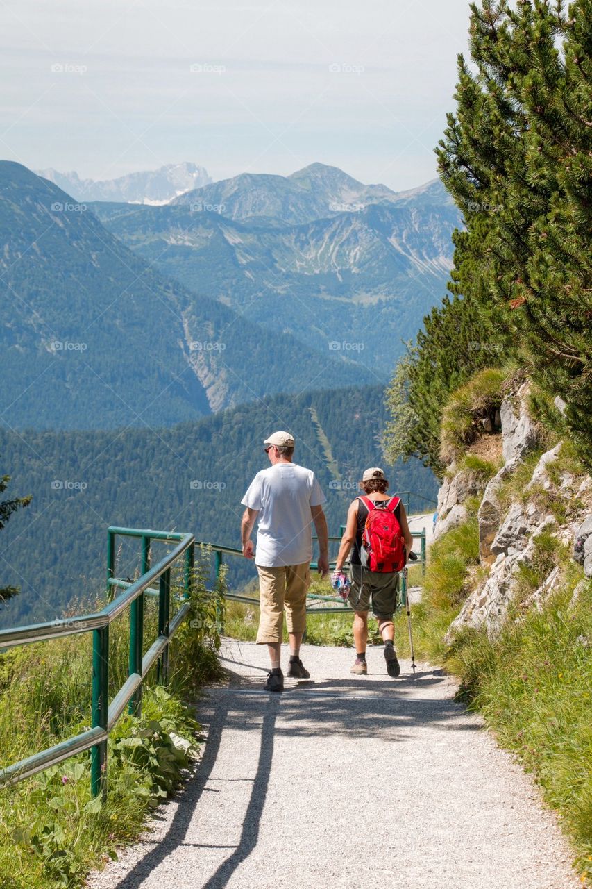 Couple hiking in the German alps 