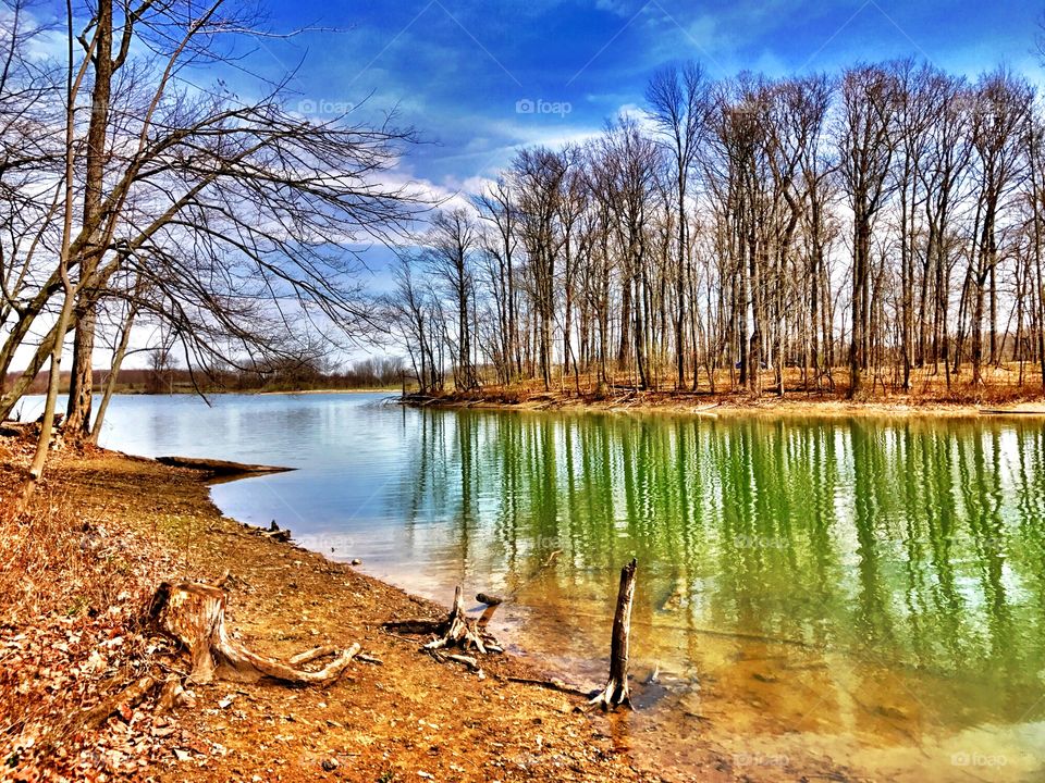 Spring hiking in summit lake state park in Indiana 