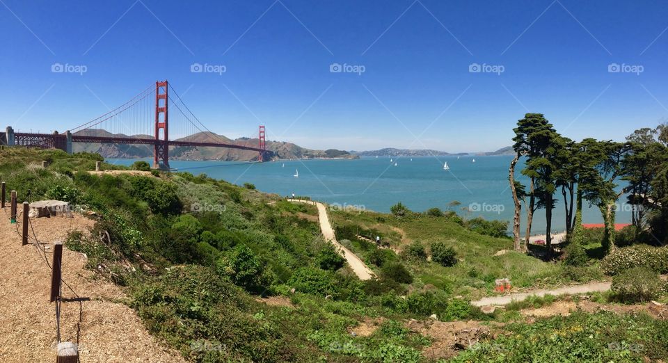 Panoramic view of the Golden State Bridge in San Francisco.