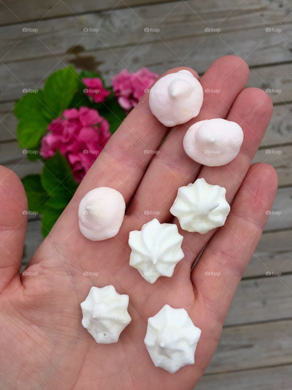 Mini meringues