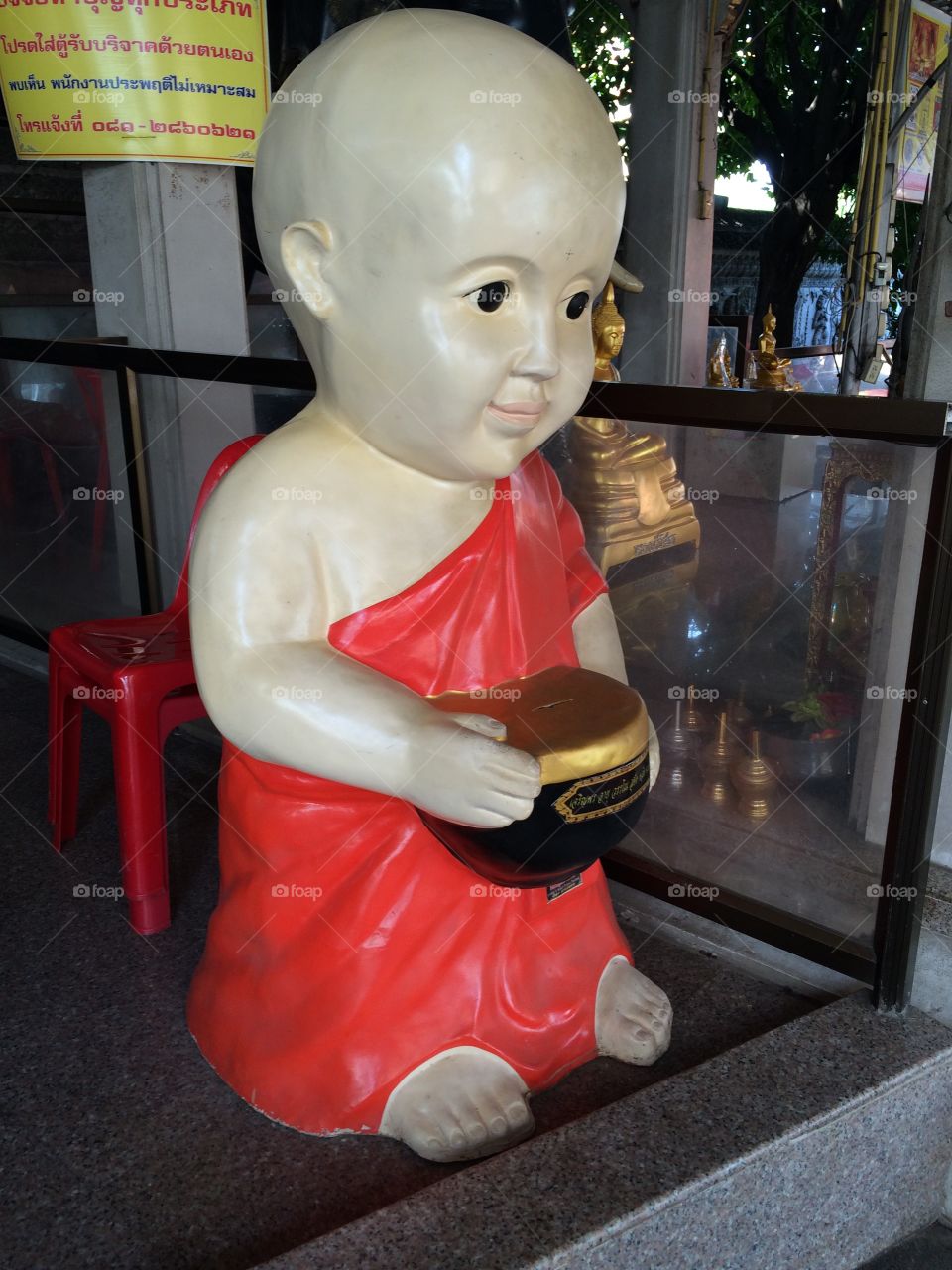 Bangkok, Thailand: Buddhist monk statue