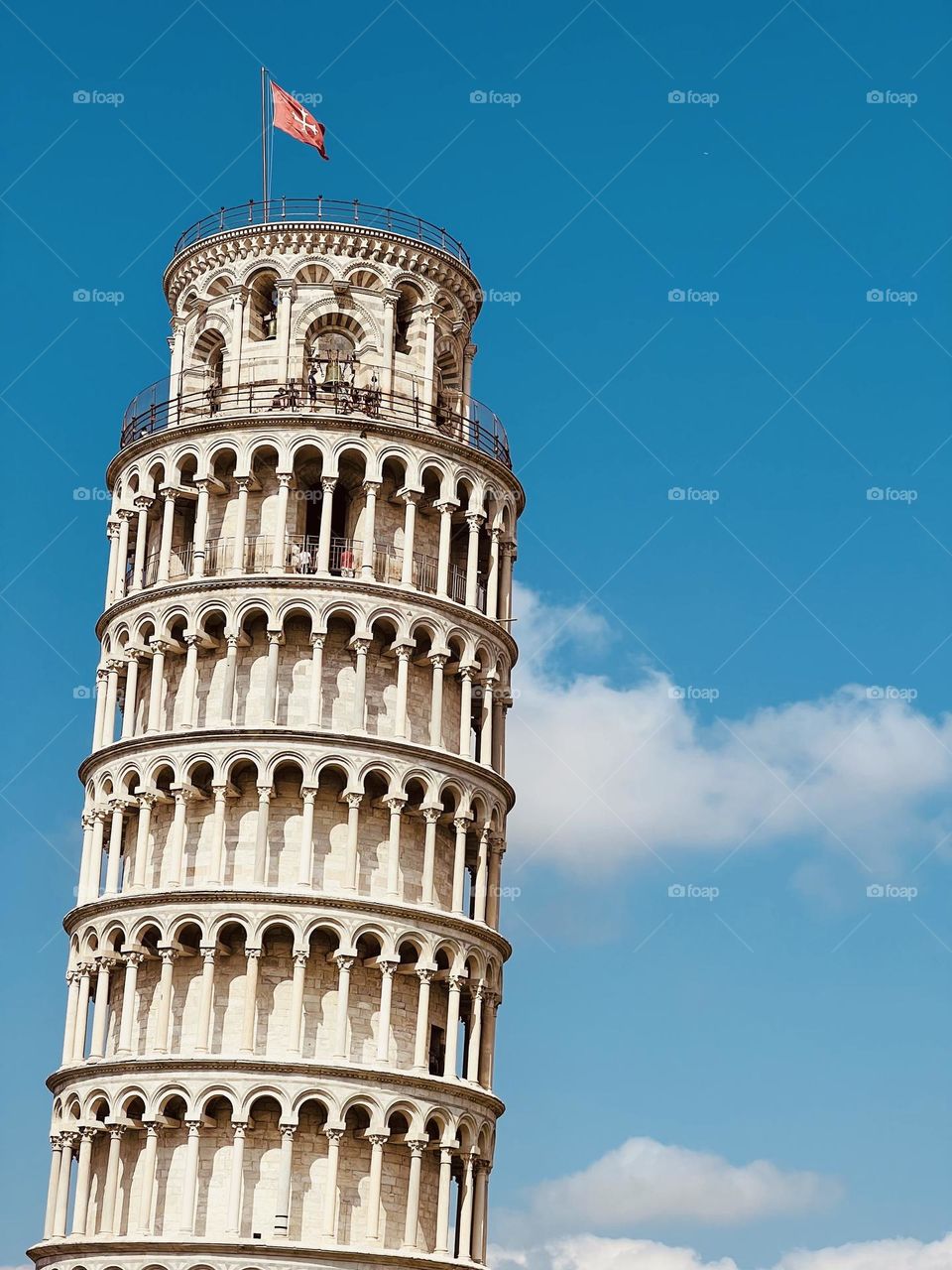 Leaning tower