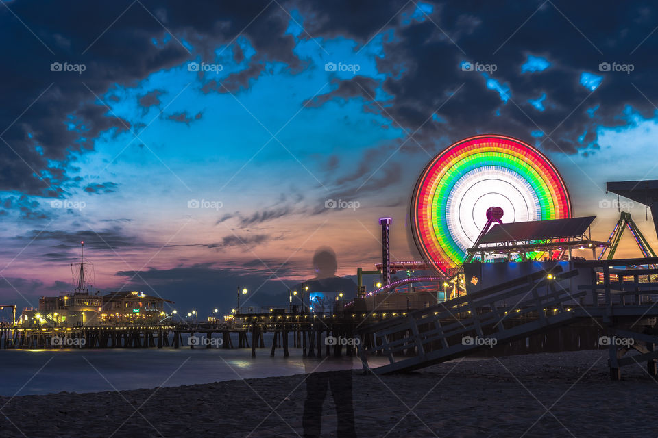 Shot at Santa Monica's pier. Self timer 