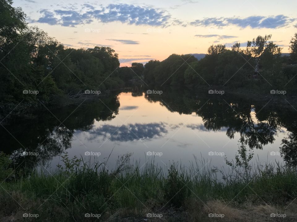 Sunset on the river 