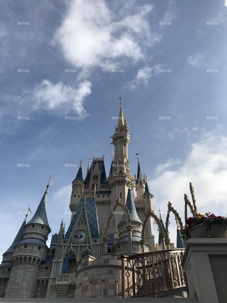 #day72 Everyday Disney World in Orlando Florida. I have been lost on Disney Properties consecutively since 4/3/19! You can find it on https://www.facebook.com/selsa.susanna or on IG SelsaCamacho YT SelsaSusanna • Magic Kingdom 6/13/19 Thursday