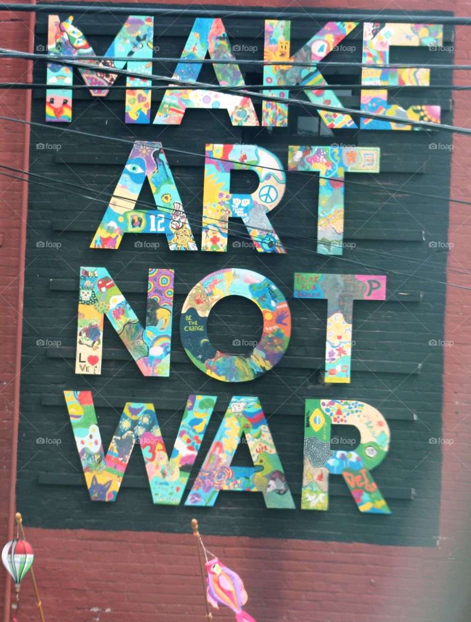 make art not war