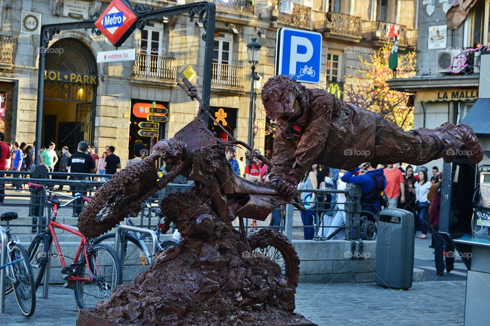Living statue in Madrid. Living statue at Plaza Mayor, Madrid, Spain