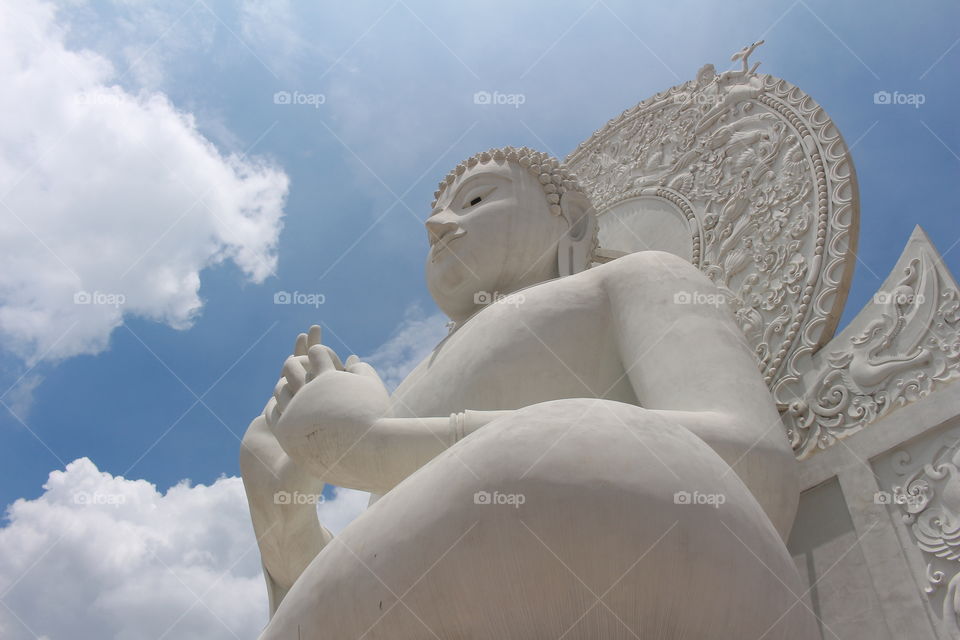 White Buddha statue