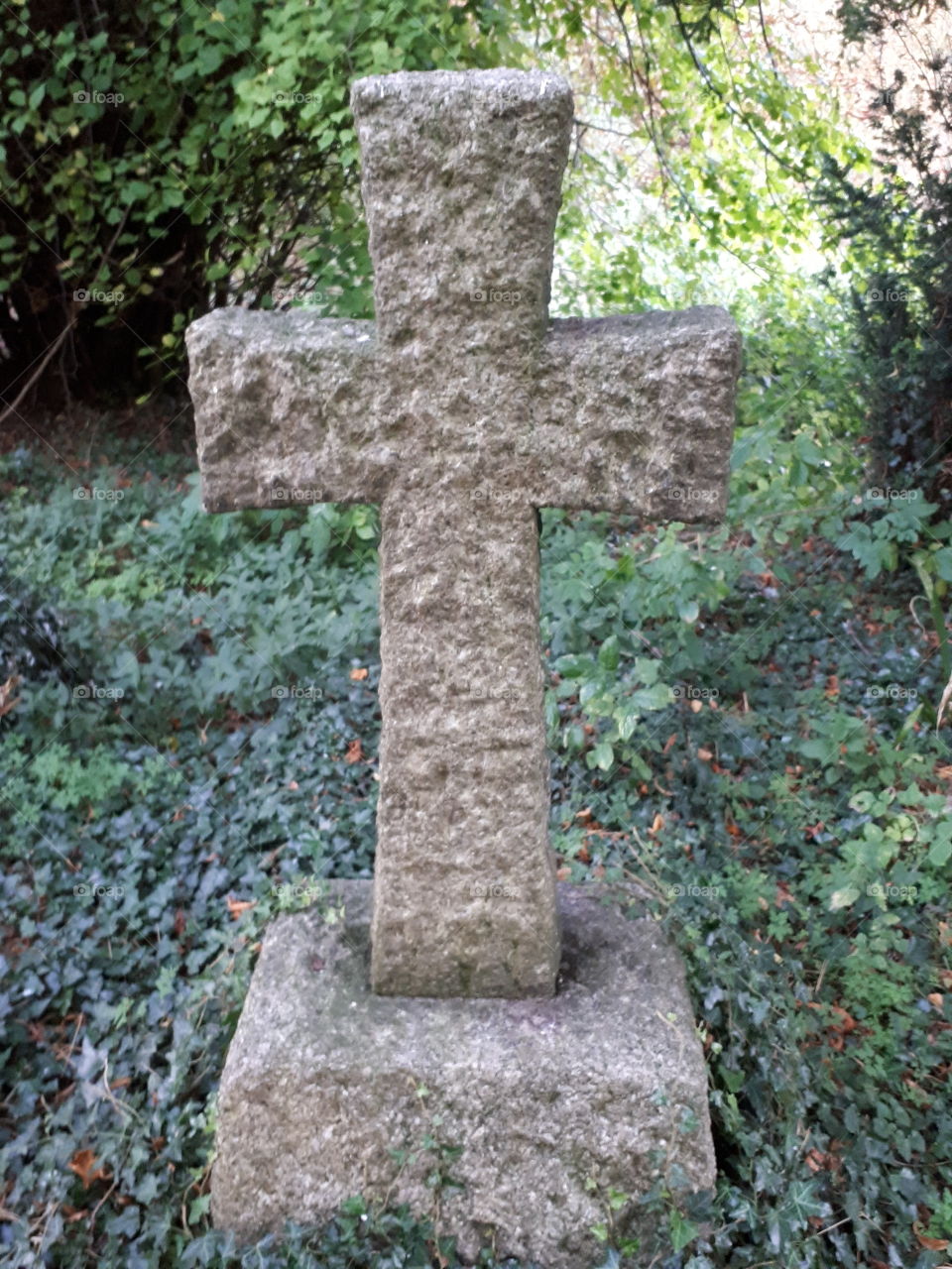 Granit Cross