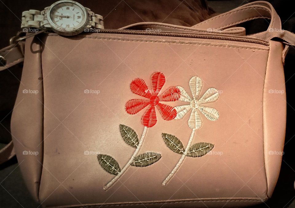 Women's little hanging bag 🛍️ with beautiful 🌺 design and decorative hand watch ⌚⌚