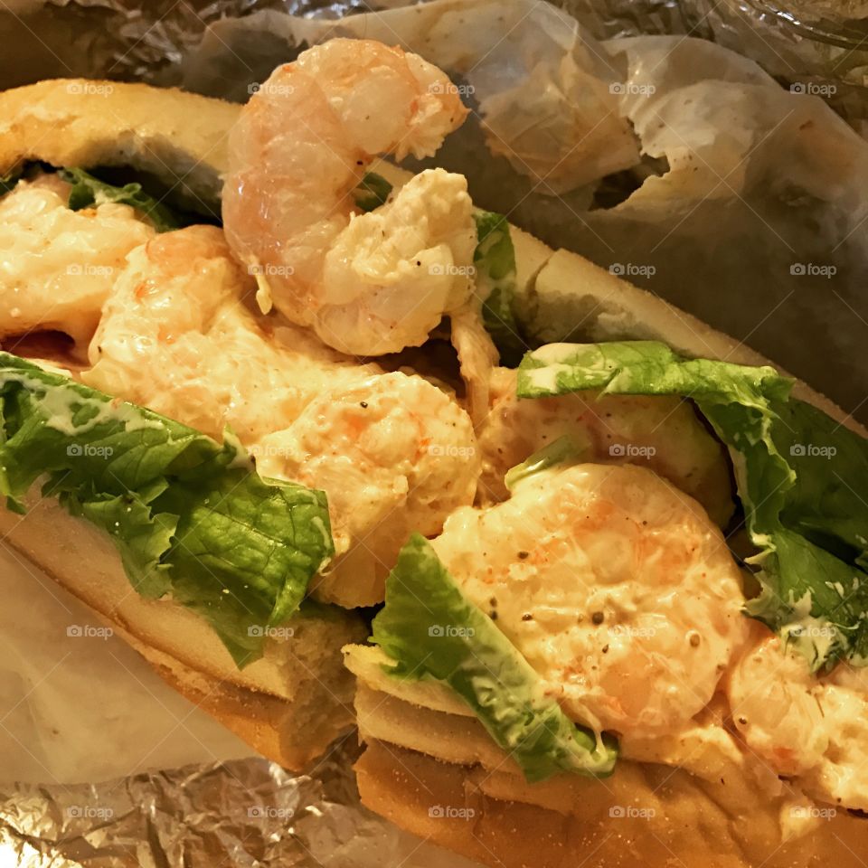 Shrimp salad on baguette 
