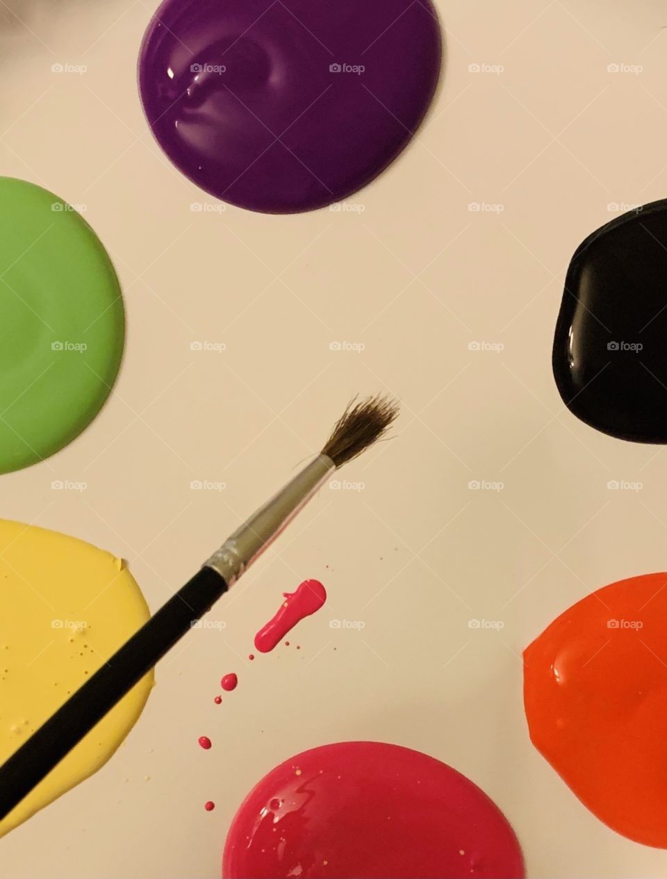 Painting with acrylic paints- pop of color - paint pallet 