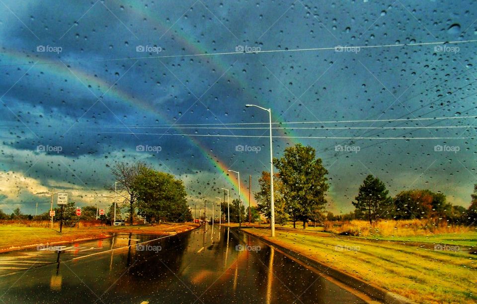 Rain windshield rainbow 
