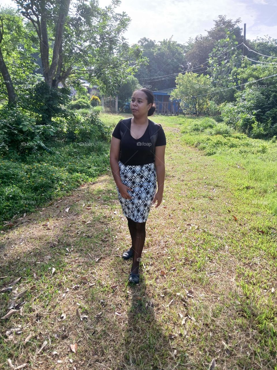 keep your family and your friends happy and never stop give them the love and respect that thay want