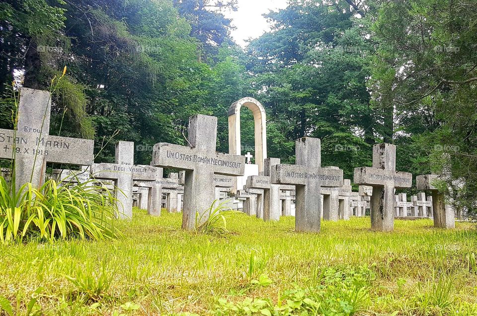 multiverse of crosses of unknown heroes, Sinaia, Romania