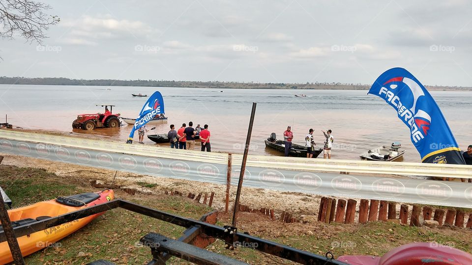 Botes, motores, bandeiras, marketings, pesca, náutica, águas, barcos.