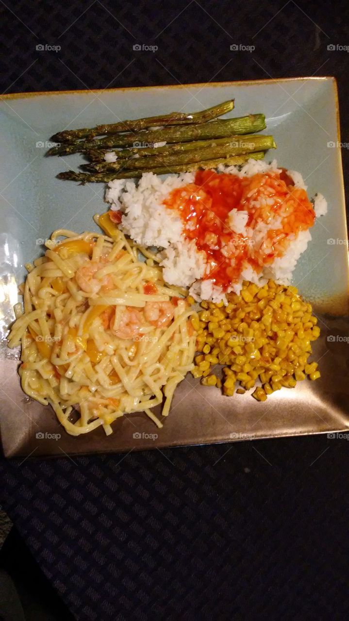 Scrimp Scampi with fried corn, asparagus, white rice with sweet chilli sauce