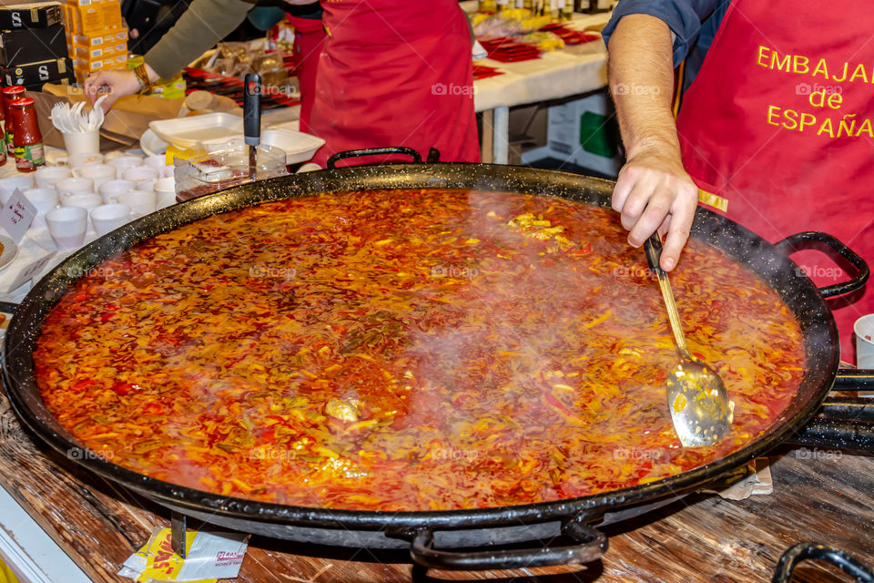 Making paella