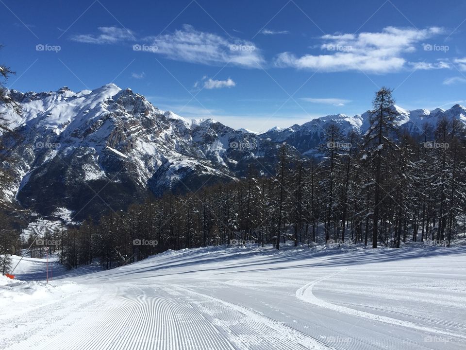 Puy st. Vincent ski slopes 