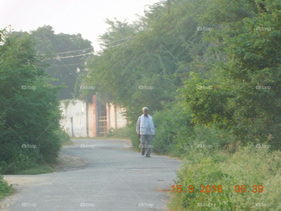 alone,way,man,oldman,morning,walking,