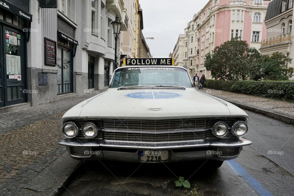 Impressive old car 🚗