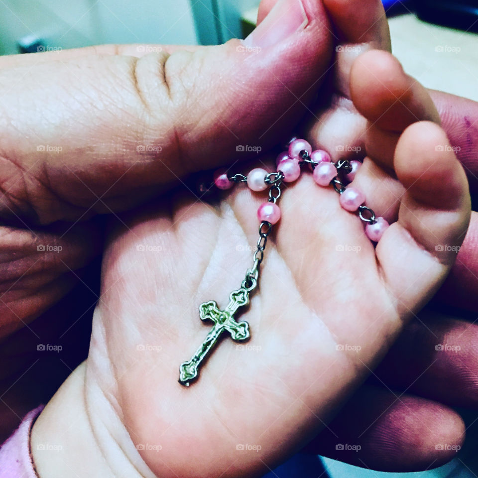 ROSARY - 🙏 🇪🇸 Oh Maria, ruega por nosotros que recurrimos a ti.  Amén.  🇧🇷 Ó Maria, Nossa Senhora, rogai por nós que recorremos a vós. Amém. / 🇺🇸 O Mary, pray for us that we turn to you.  Amen. / 🇮🇹 O Madonna, prega per noi che ci rivolgiamo a te. Amen. 