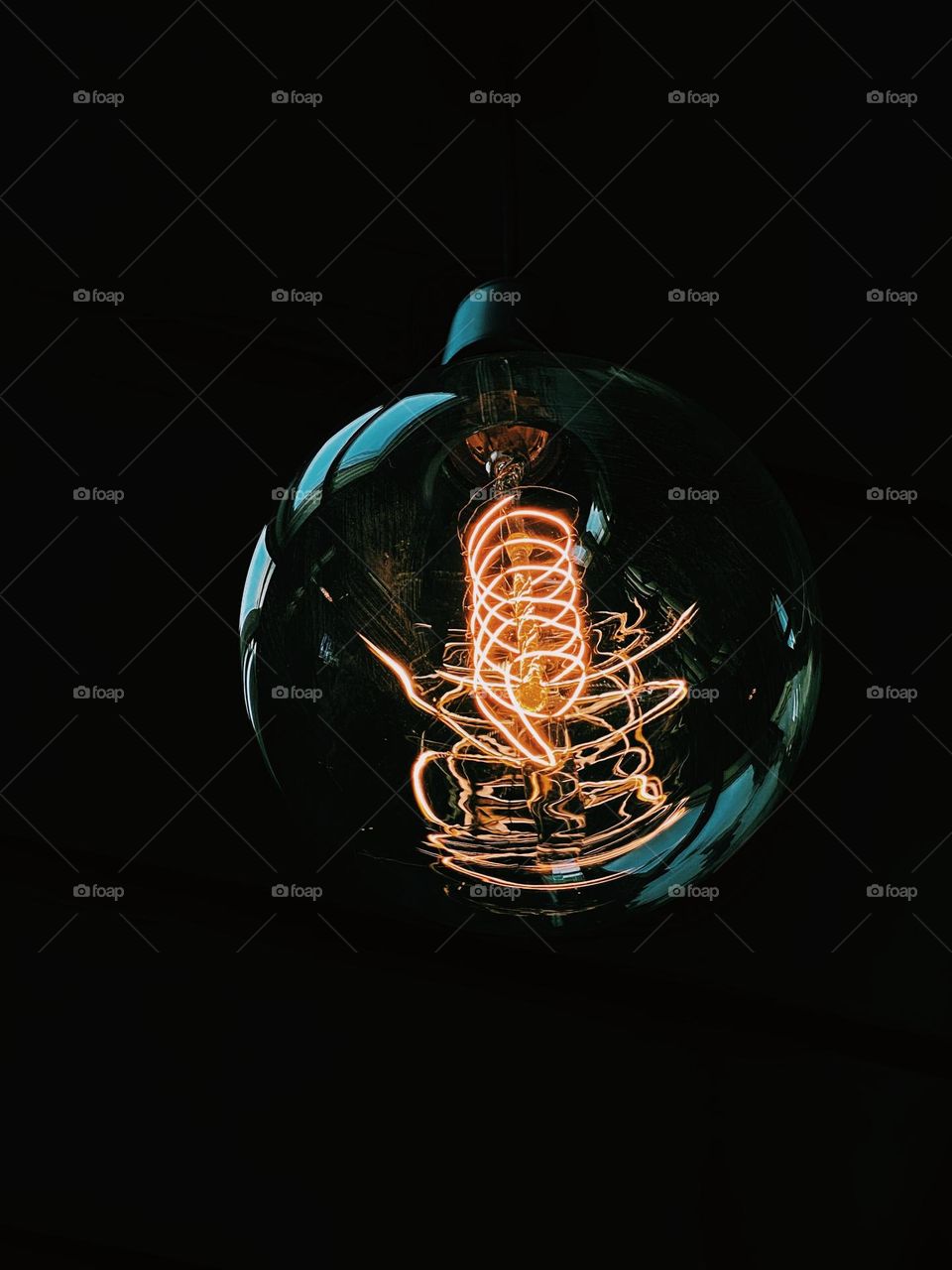 Light bulb 