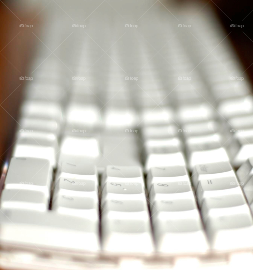 white apple new keyboard by stephenkirsh