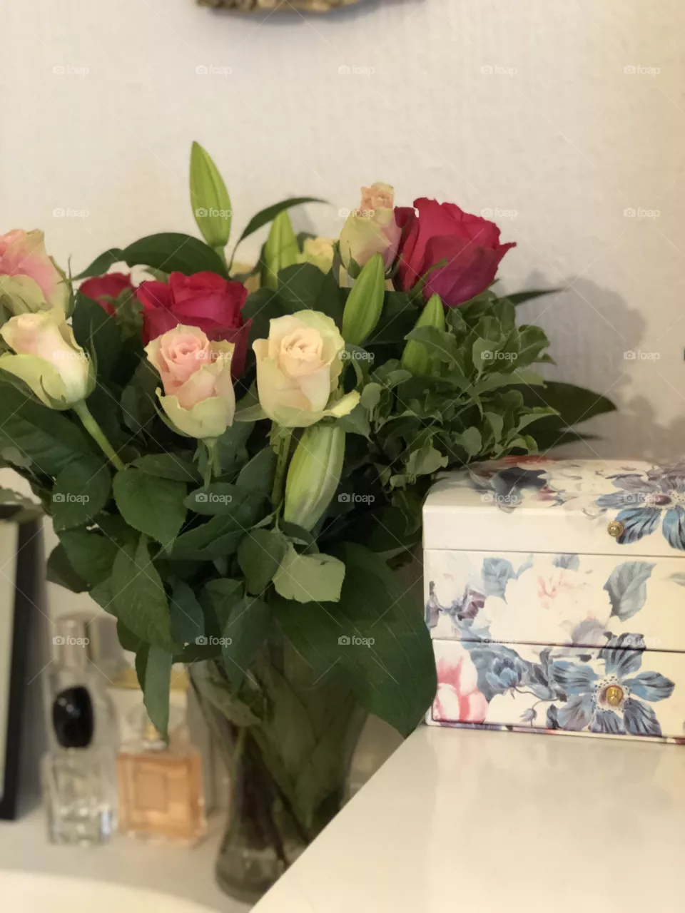 roses are love