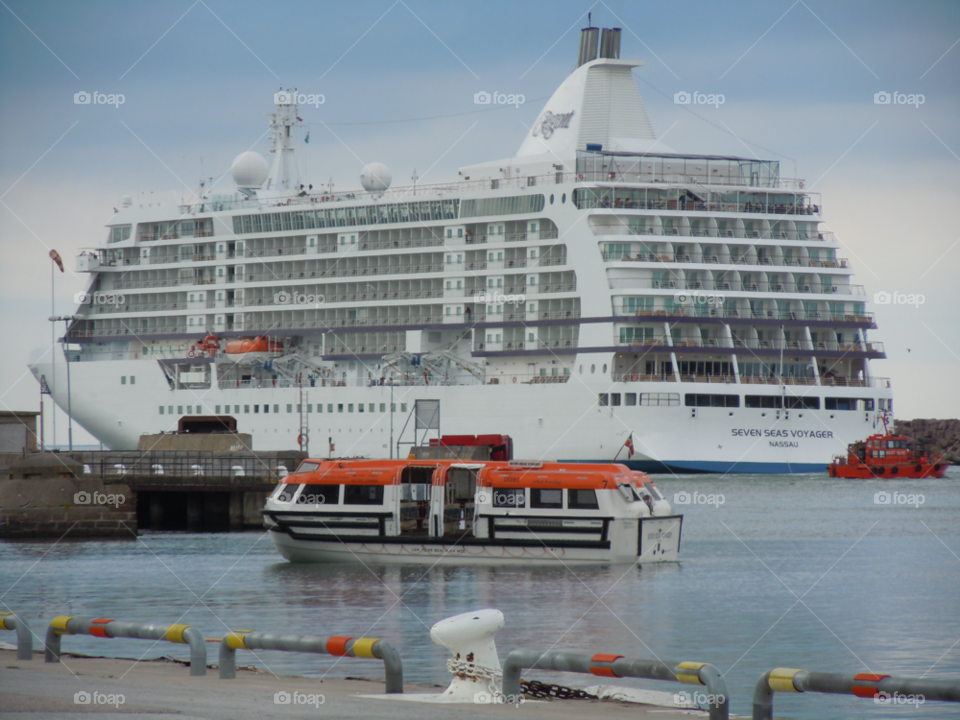 vatten sea port harbor by MagnusPm
