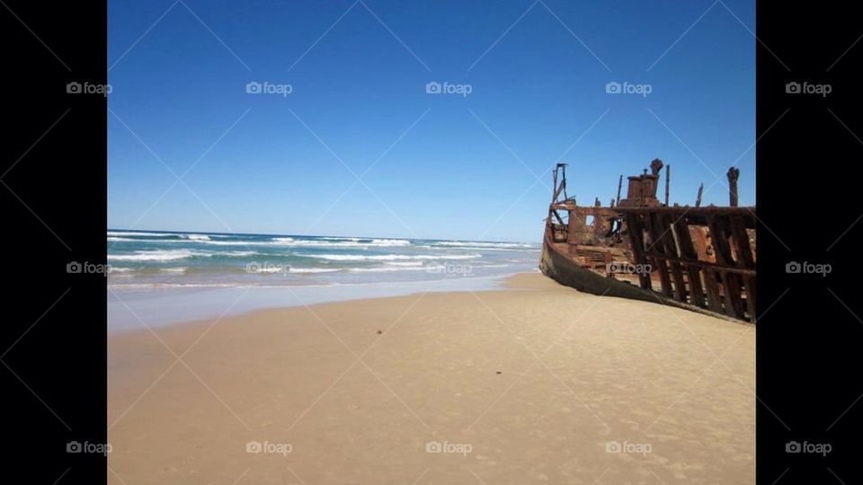 Ship wreck 