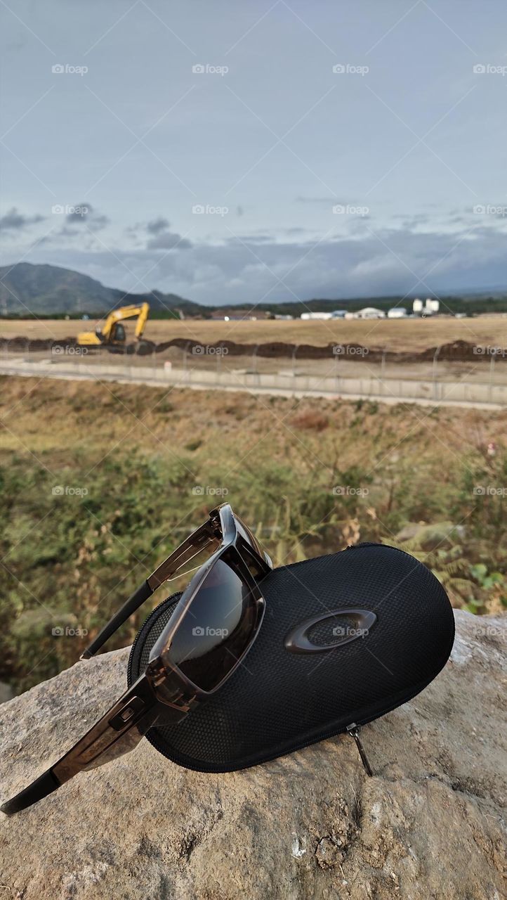 traveling and kacamata