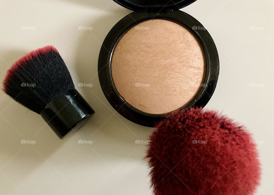 Facial  power and brushes 