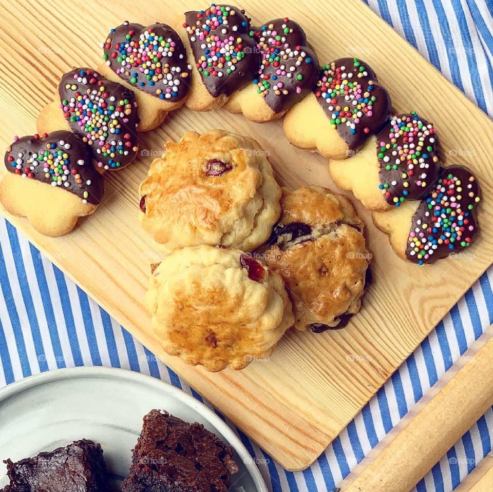 Homemade confetti butter cookies and fresh brownies are big love 