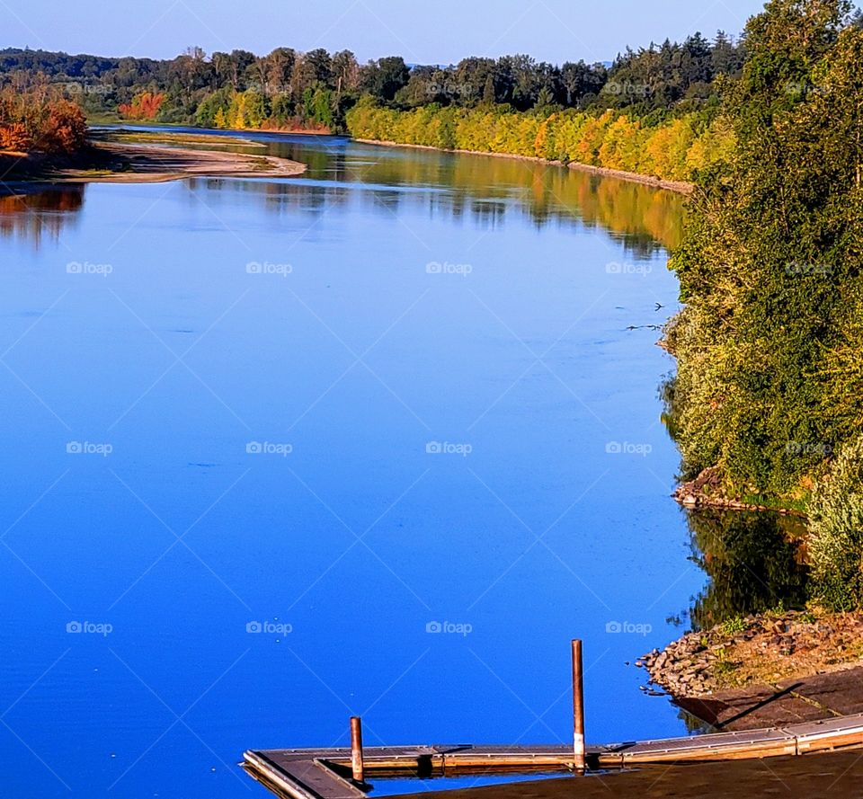 looking over the Willamette River in W. Salem