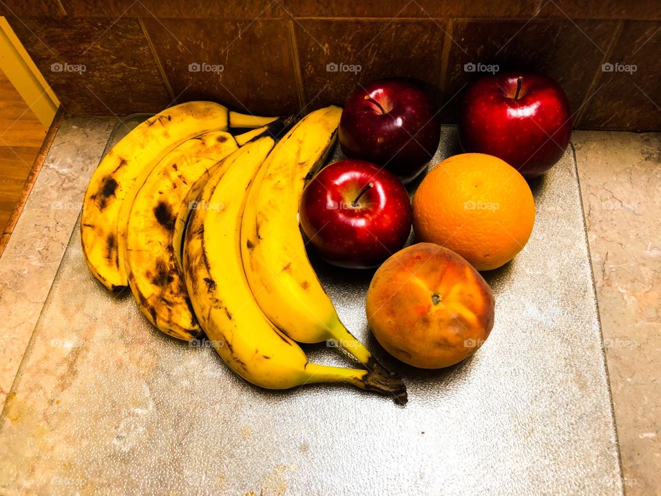 Still life of fruits.