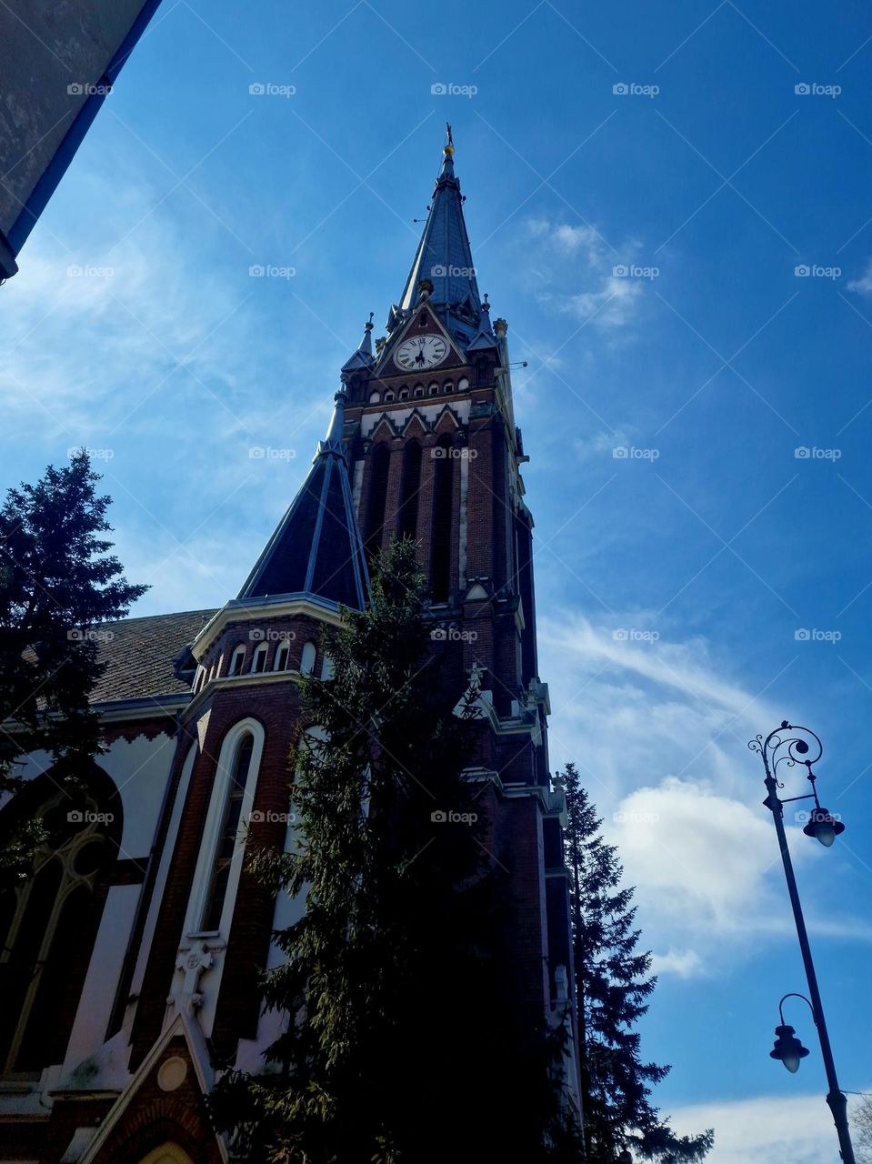 the red church in Arad