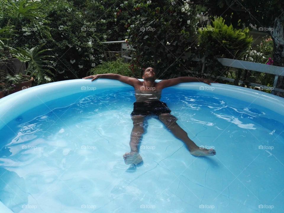 Relaxing 
Nature 
R&R
Pool
Water