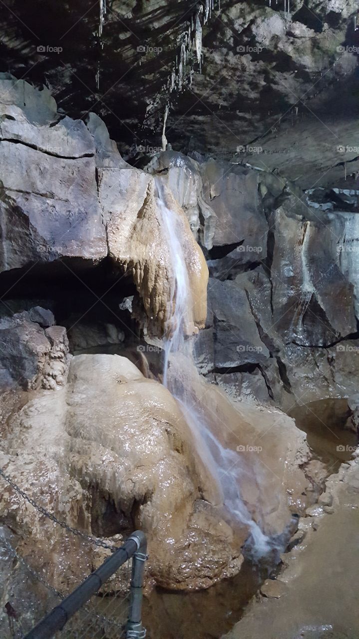 stalactites stalagmites