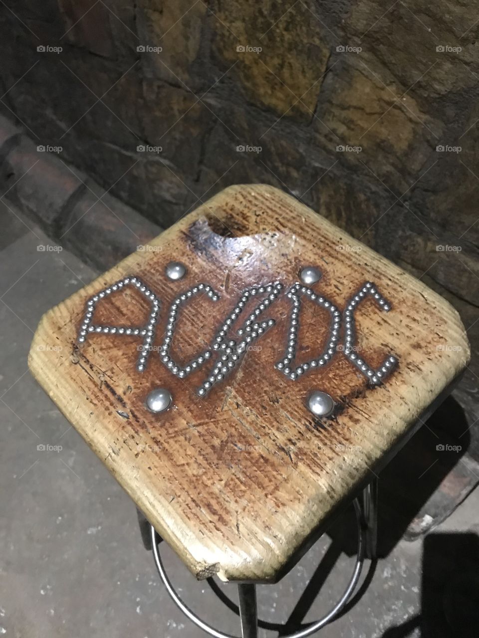 sit down and listen to a good music group