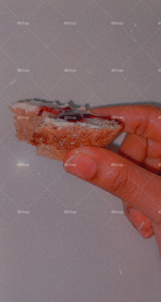 Bread with jam raspberry 🍞